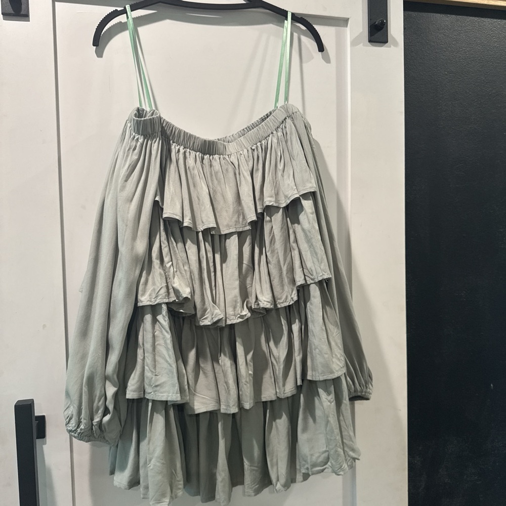 Klesis Gray Ruffled Skirt - Picture 4 of 4